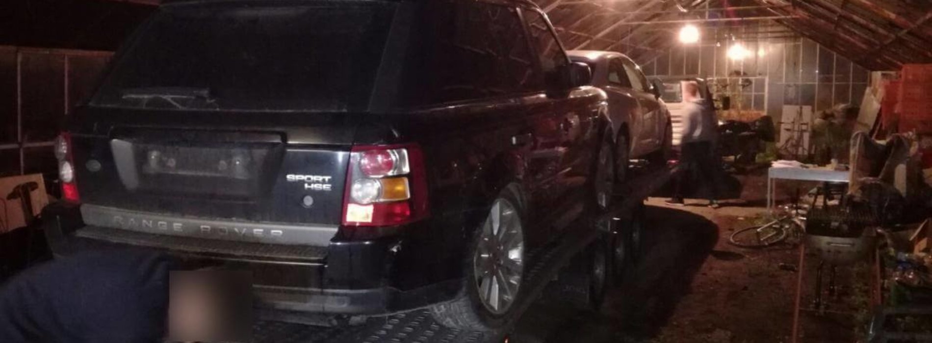 Krakowscy policjanci zlikwidowali dziuplę samochodową