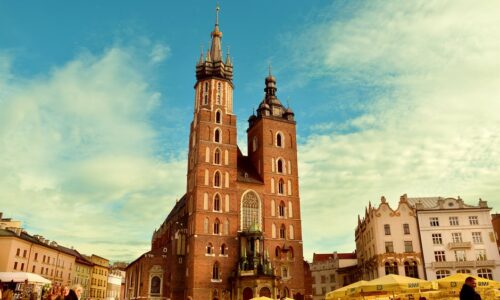 Hotel w Krakowie blisko rynku — jak wybrać najlepszy nocleg?