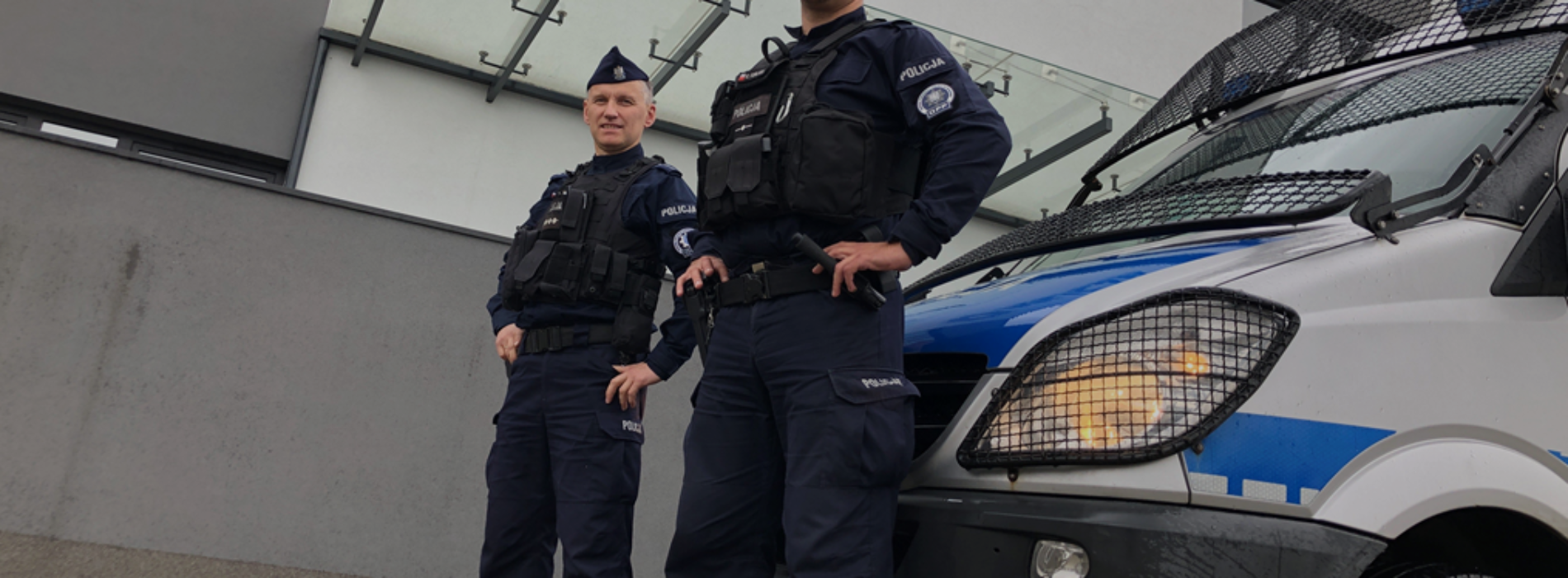 Policjanci z krakowskiego oddziału prewencji w drodze do służby zatrzymali nietrzeźwego kierowcę