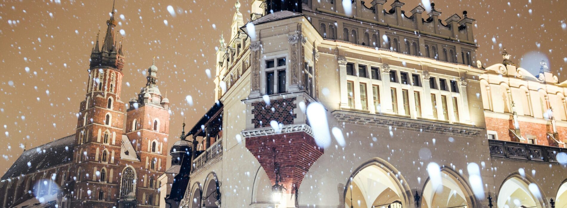 Świąteczny Kraków — hotele blisko Rynku i najlepsze miejsca na świąteczne zakupy