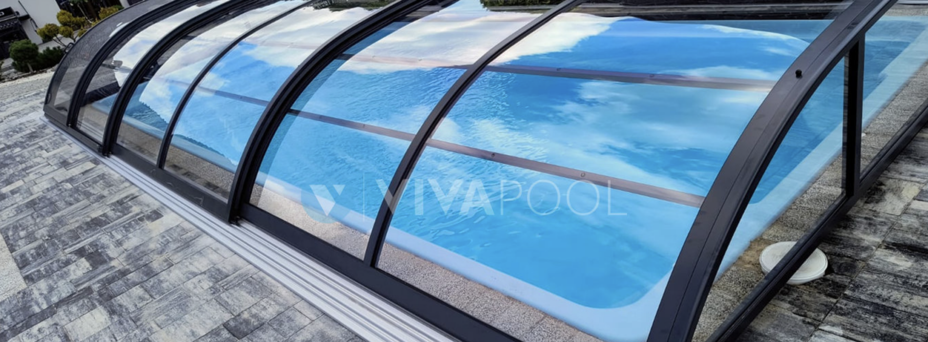 Jakie czynniki wpływają na trwałość basenu ogrodowego przez wiele lat?