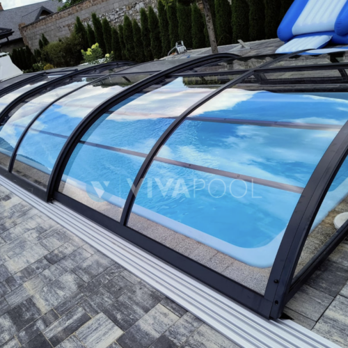 Jakie czynniki wpływają na trwałość basenu ogrodowego przez wiele lat?